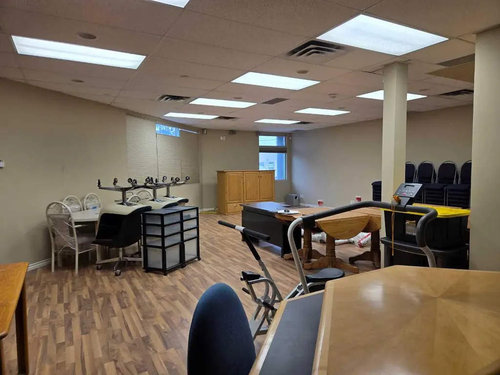 5917 1a Street SW Calgary AB T2H 0G4