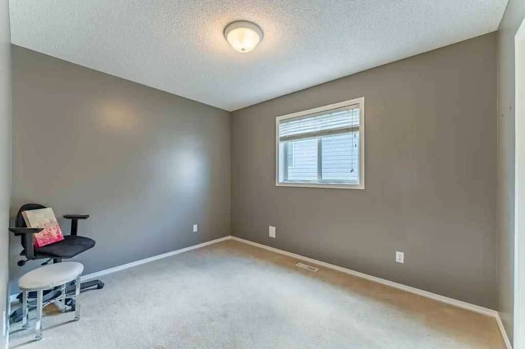 76 Cranfield Place SE Calgary AB T3M 1B3