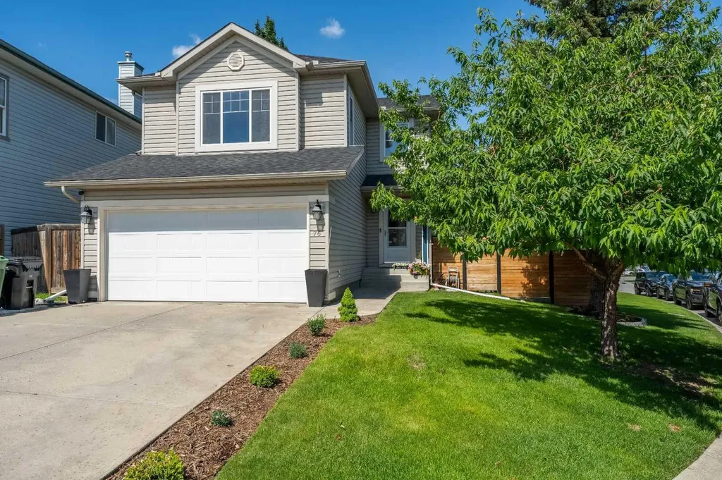 76 Cranfield Place SE Calgary AB T3M 1B3
