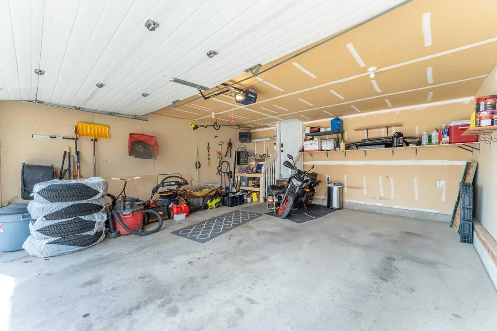 76 Cranfield Place SE Calgary AB T3M 1B3