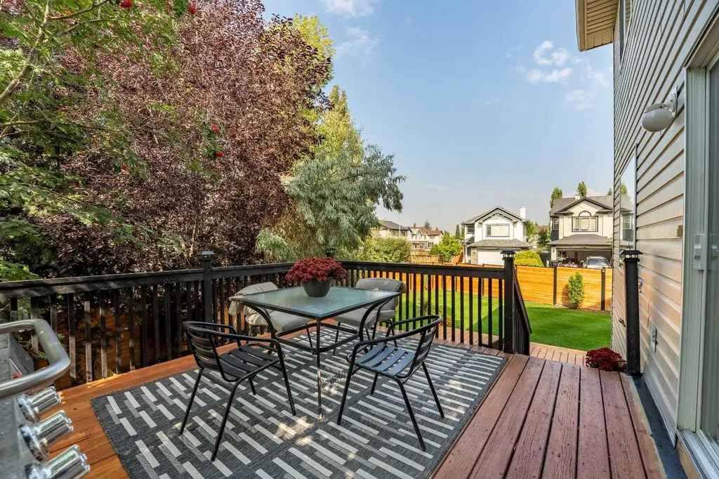 76 Cranfield Place SE Calgary AB T3M 1B3