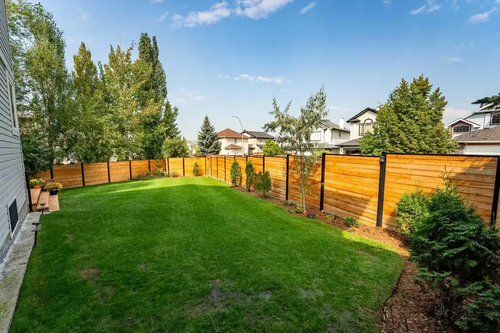 76 Cranfield Place SE Calgary AB T3M 1B3