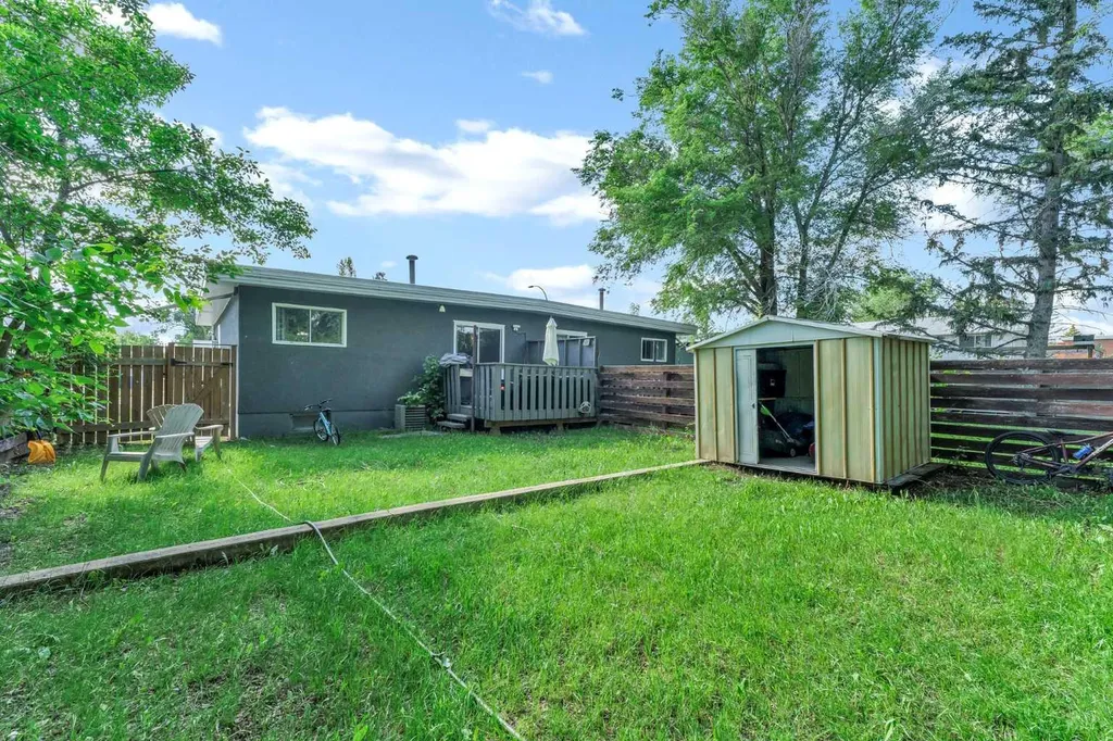 2257 Upland Drive SE Medicine Hat AB T1A 7K3