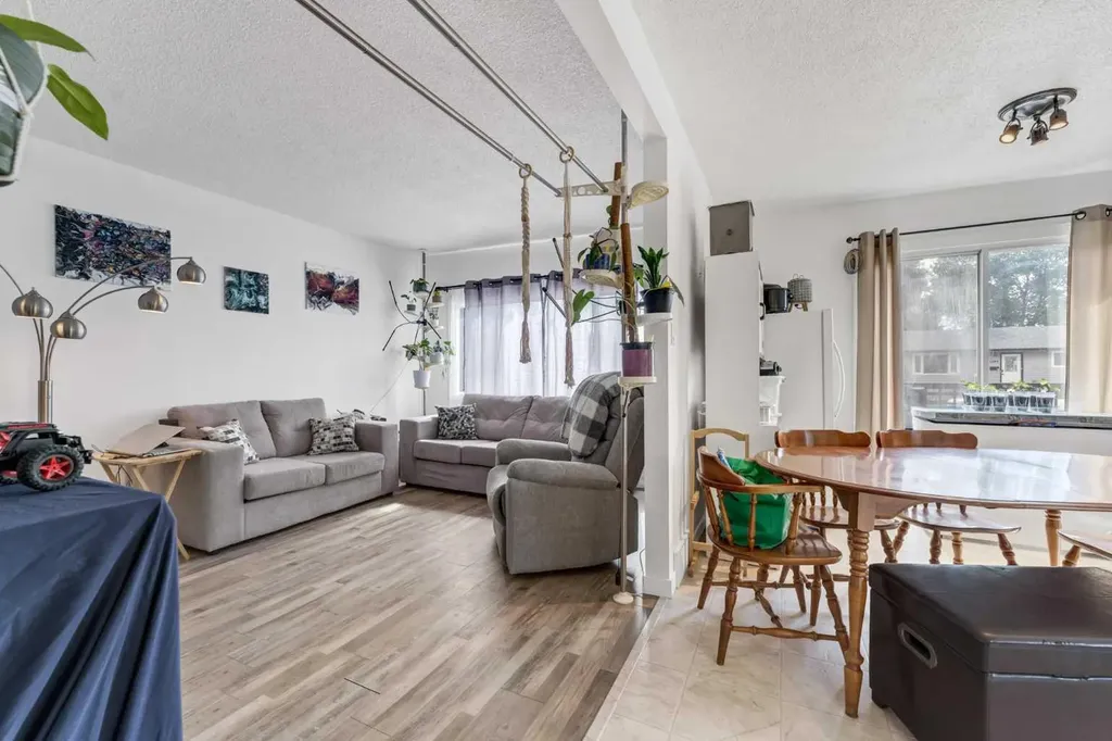 2257 Upland Drive SE Medicine Hat AB T1A 7K3