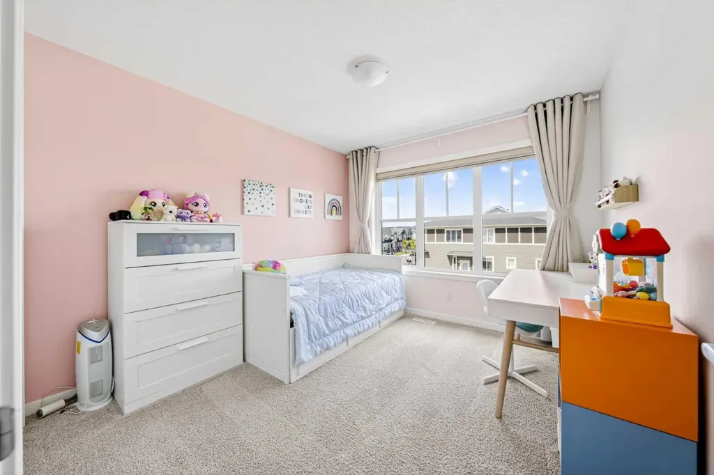 170 Magnolia Square SE Calgary AB T3M 2W5