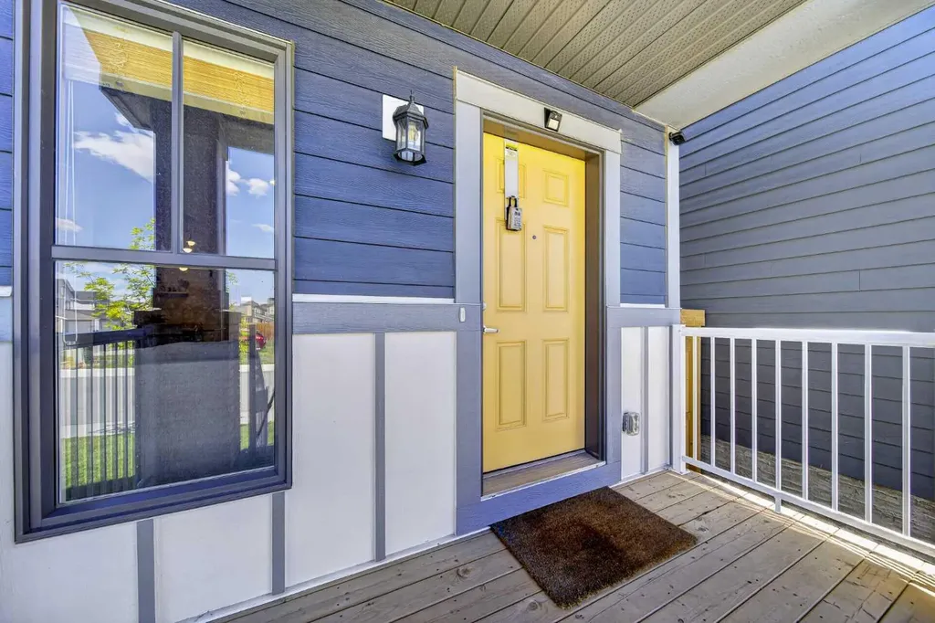 170 Magnolia Square SE Calgary AB T3M 2W5