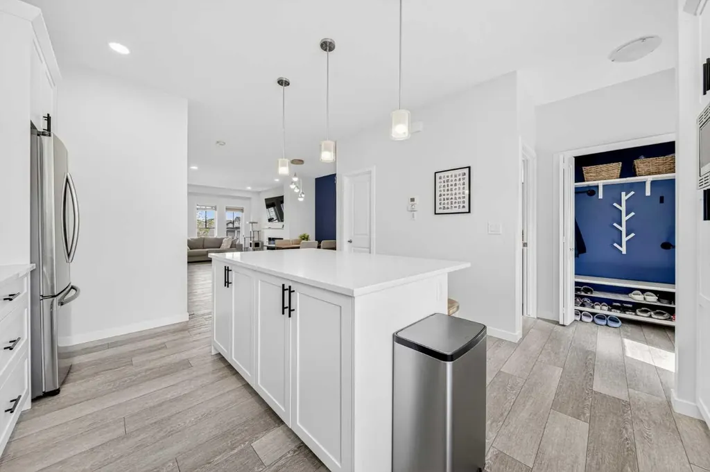 170 Magnolia Square SE Calgary AB T3M 2W5
