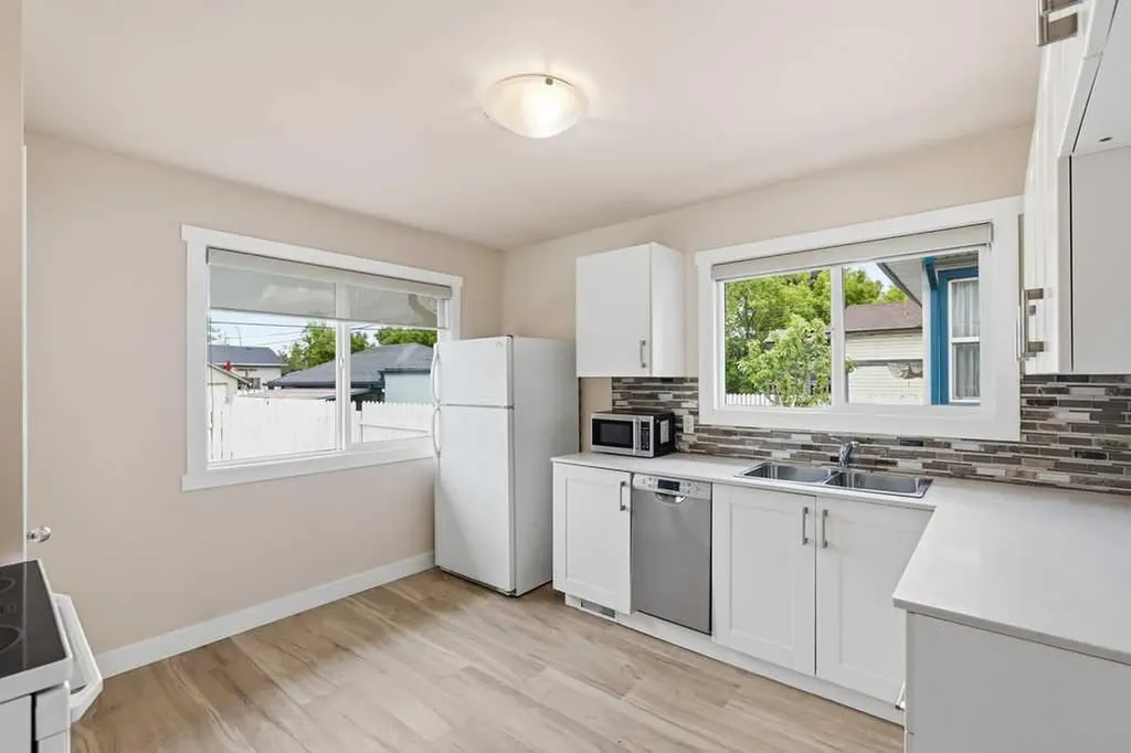 7428 23 Street SE Calgary AB T2C 0X9