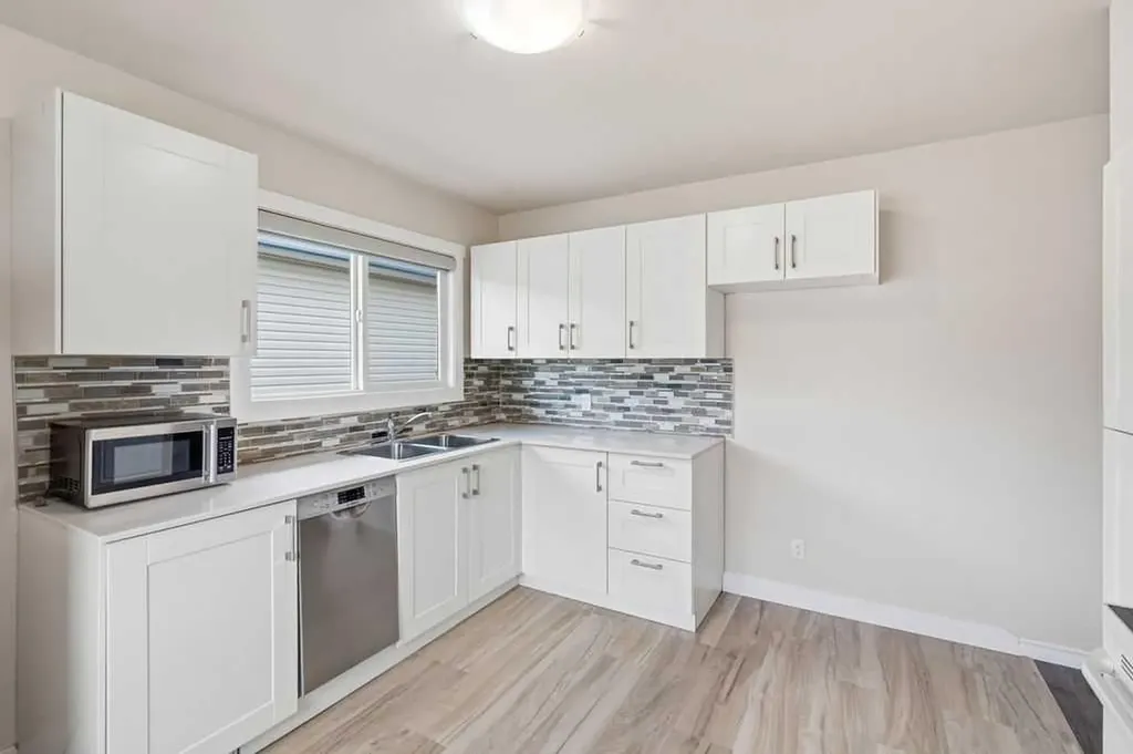 7428 23 Street SE Calgary AB T2C 0X9