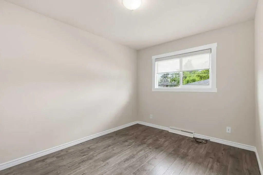 7428 23 Street SE Calgary AB T2C 0X9