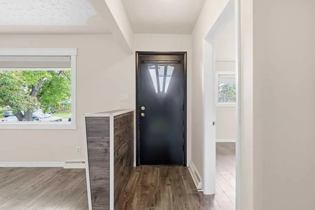 7428 23 Street SE Calgary AB T2C 0X9