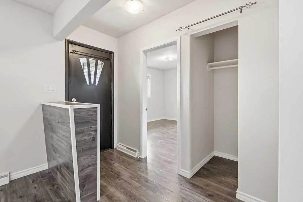 7428 23 Street SE Calgary AB T2C 0X9