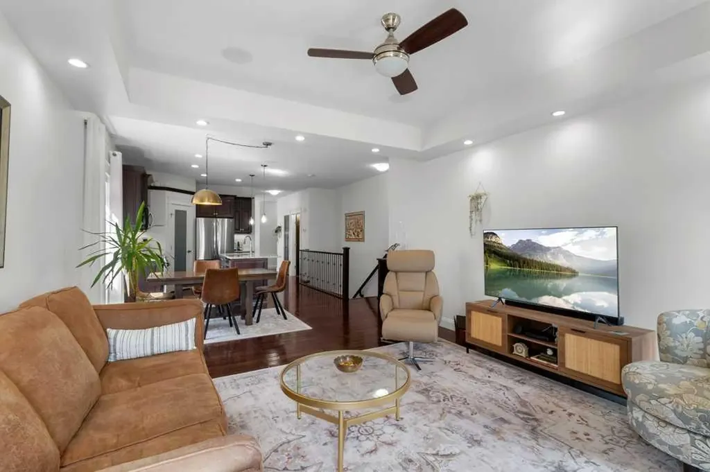 7 Michener Boulevard Red Deer AB T4P 0M6