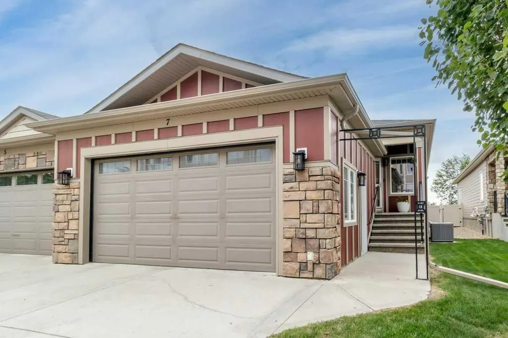 7 Michener Boulevard Red Deer AB T4P 0M6