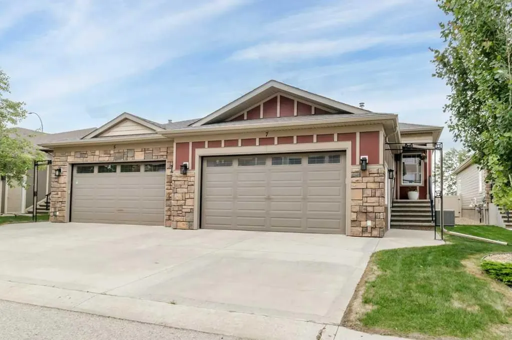 7 Michener Boulevard Red Deer AB T4P 0M6