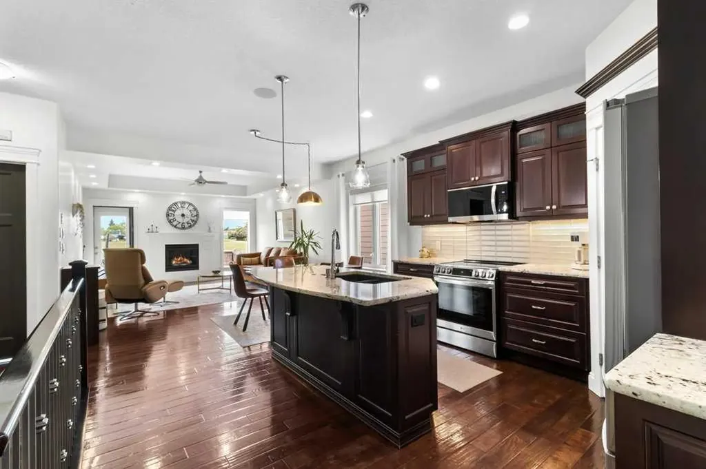 7 Michener Boulevard Red Deer AB T4P 0M6