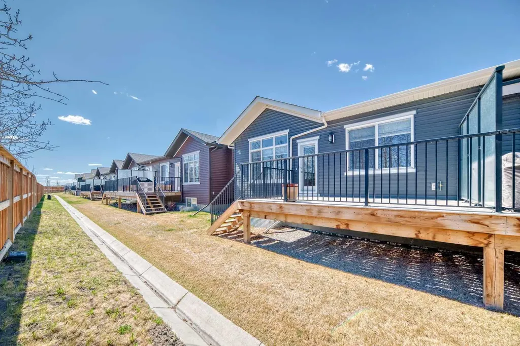55 Fireside Circle Cochrane AB T4C 1P5
