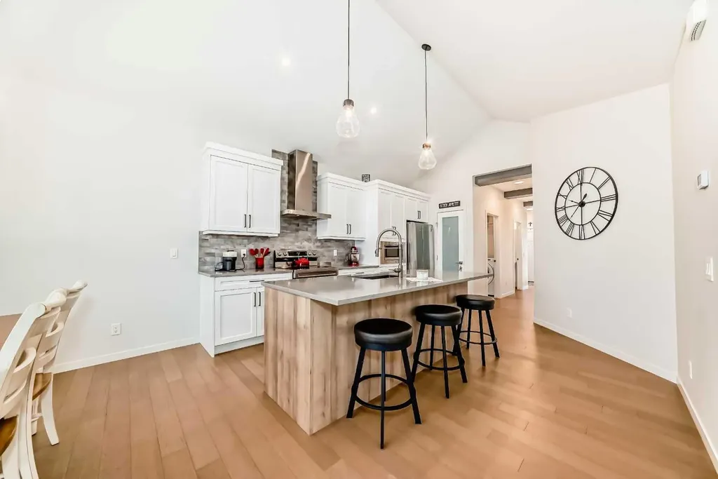 55 Fireside Circle Cochrane AB T4C 1P5