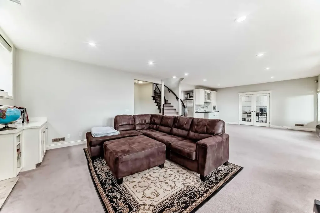 103 Arbour Vista Road NW Calgary AB T3G 5G3