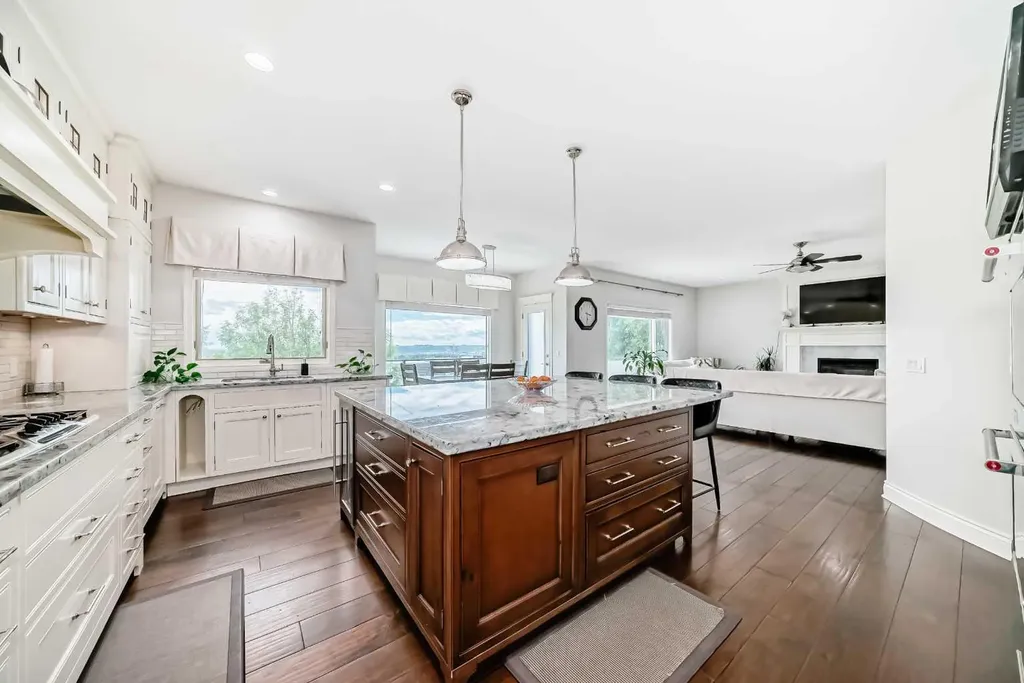 103 Arbour Vista Road NW Calgary AB T3G 5G3