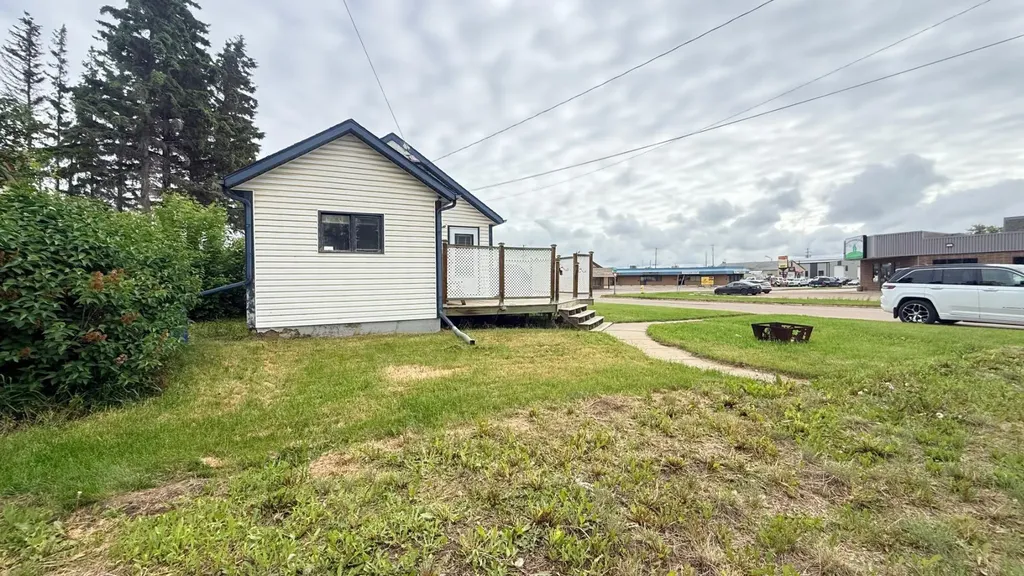 5301 51 Street Lloydminster AB T9V 0P5