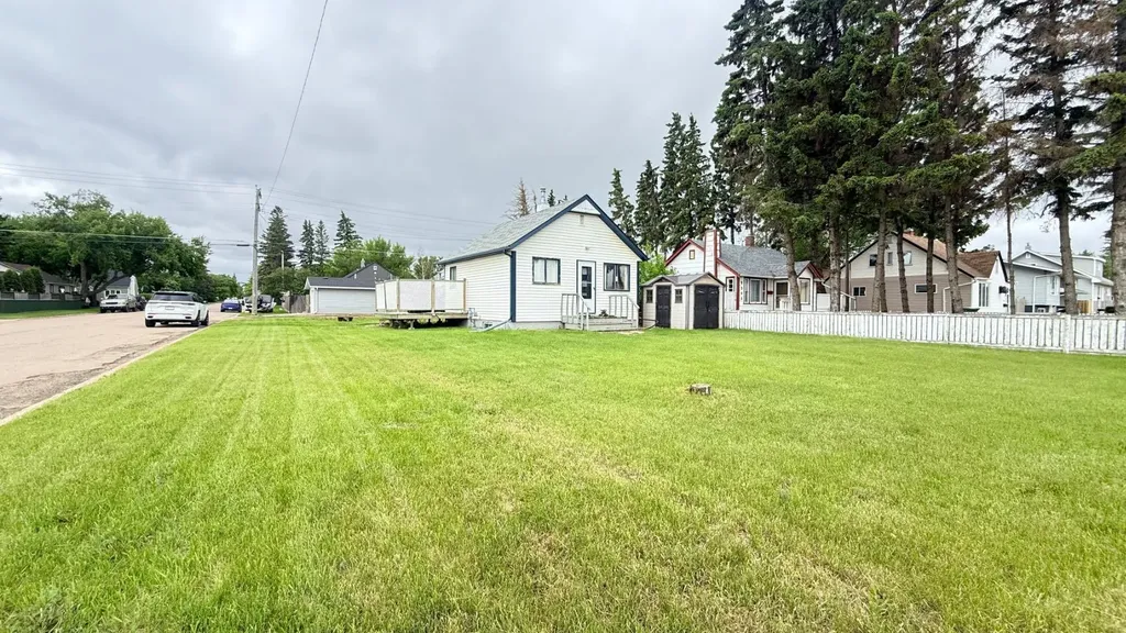 5301 51 Street Lloydminster AB T9V 0P5