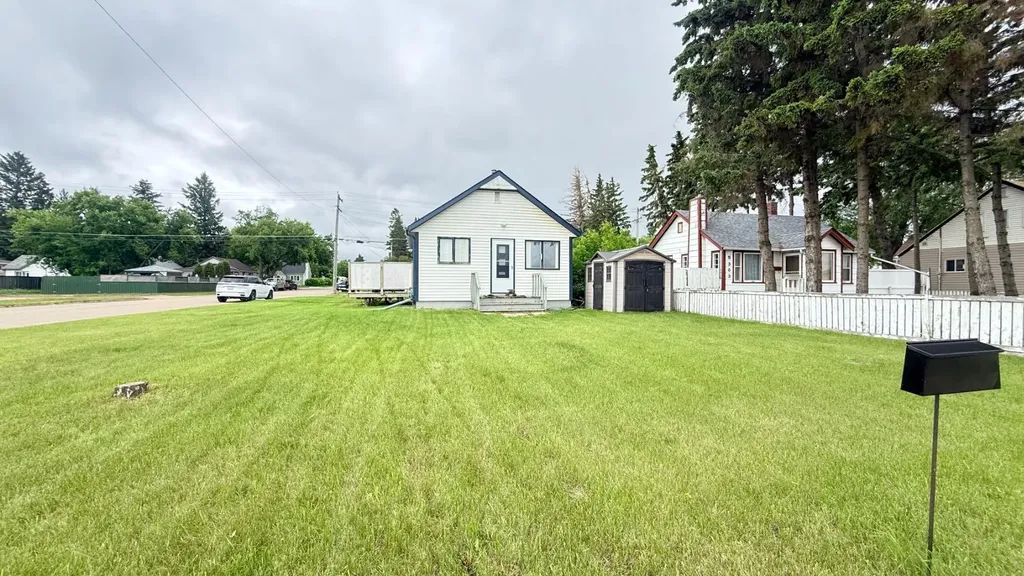 5301 51 Street Lloydminster AB T9V 0P5