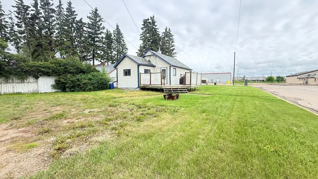 5301 51 Street Lloydminster AB T9V 0P5