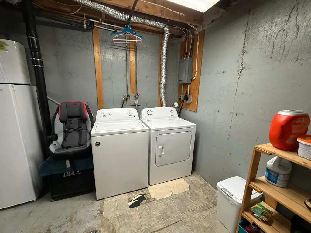 110 Tamarack Avenue Hinton AB T7V 1C5