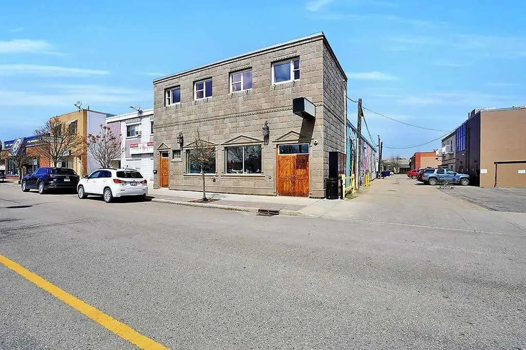 5114 48 Street Red Deer AB T4N 1T2