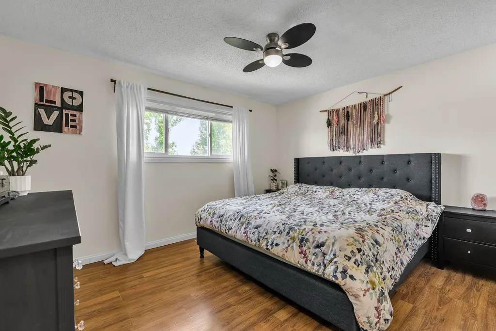 502 Maplewood Drive Diamond Valley AB T0L 0H0