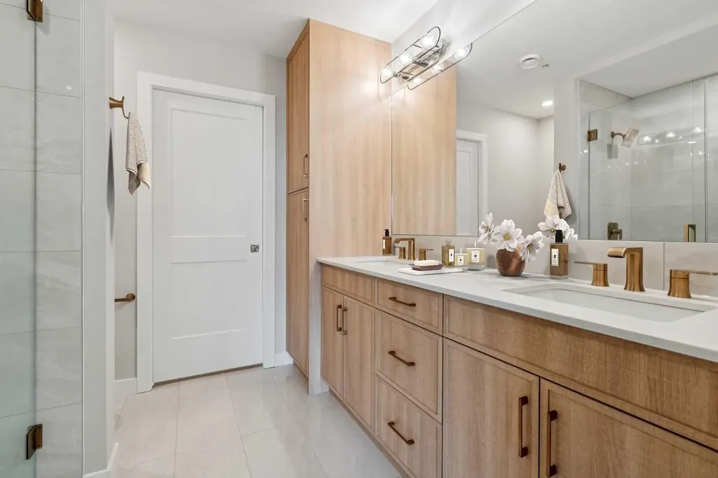 1802 Mahogany Boulevard SE Calgary AB T3M 4A5