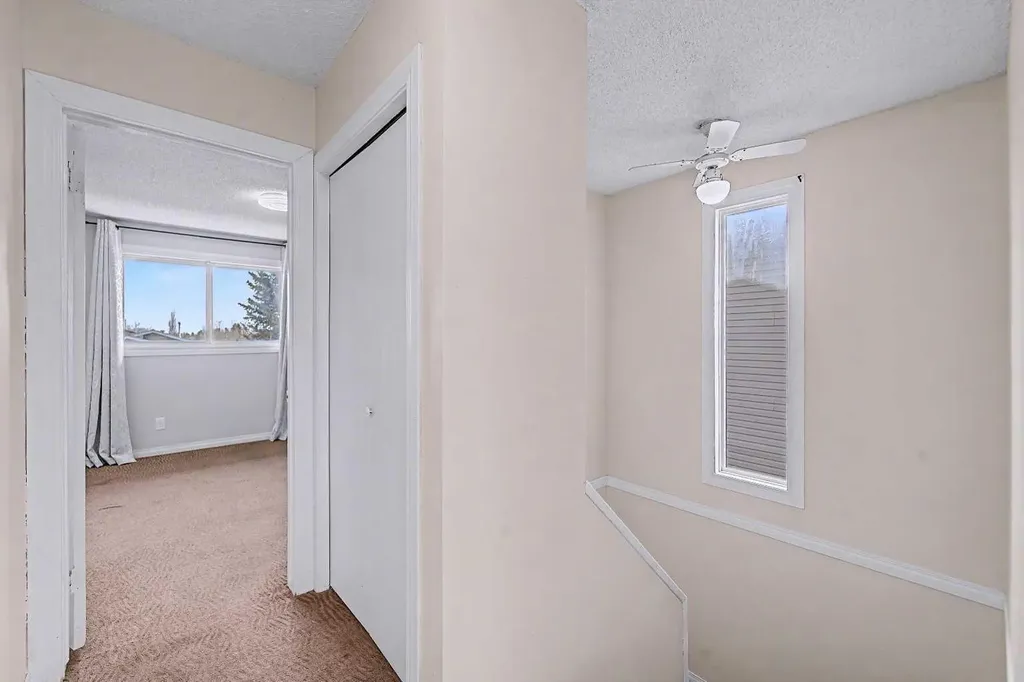 48 Whitworth Way NE Calgary AB T1Y 6A8