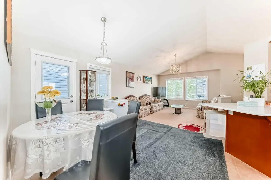 398 Martindale Drive NE Calgary AB T3J0H8