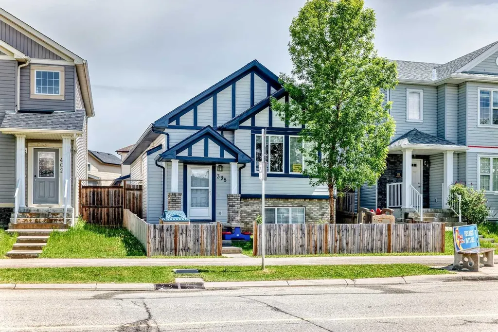 398 Martindale Drive NE Calgary AB T3J0H8