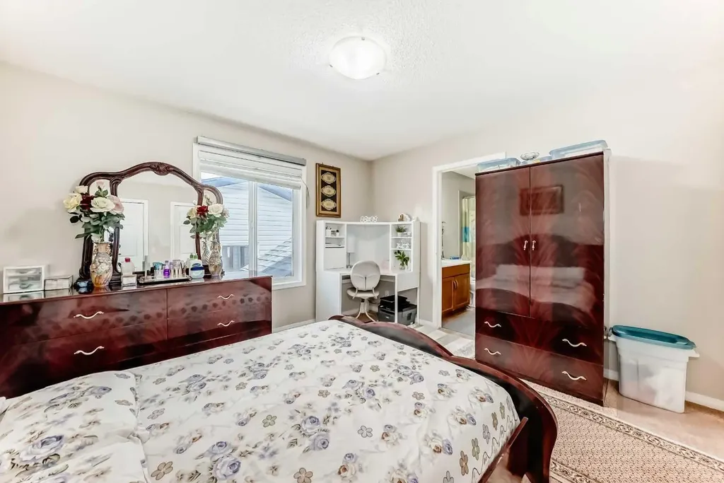 398 Martindale Drive NE Calgary AB T3J0H8