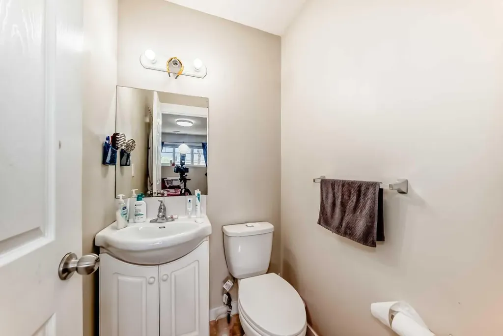 398 Martindale Drive NE Calgary AB T3J0H8