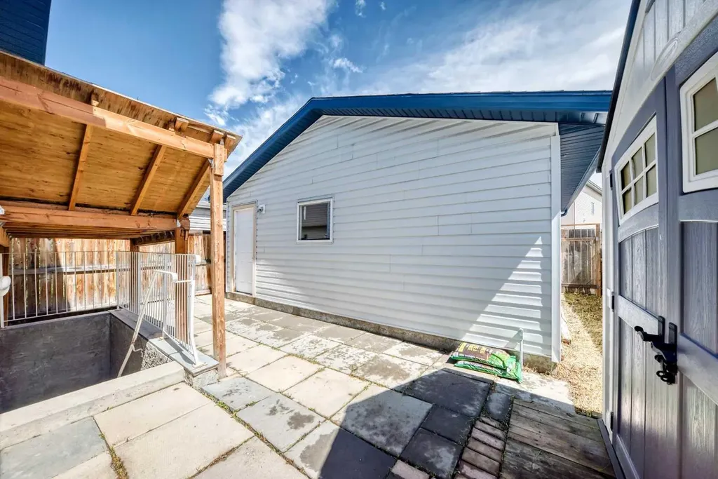 398 Martindale Drive NE Calgary AB T3J0H8