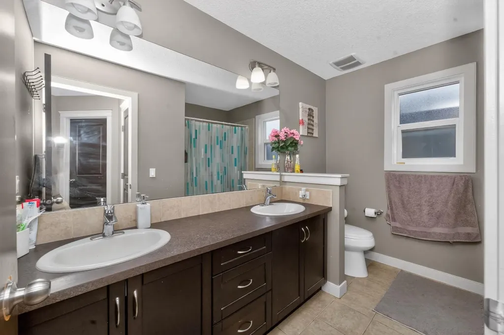 93 Skyview Shores Terrace NE Calgary AB T3N 0E8