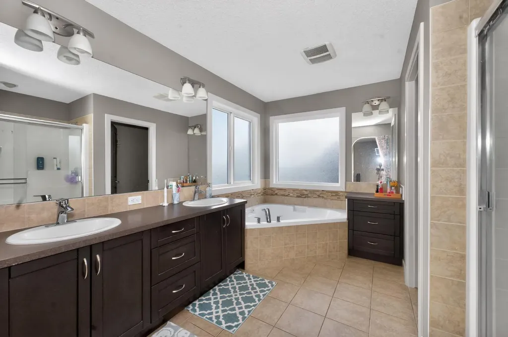 93 Skyview Shores Terrace NE Calgary AB T3N 0E8