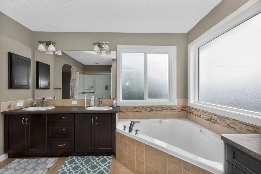 93 Skyview Shores Terrace NE Calgary AB T3N 0E8