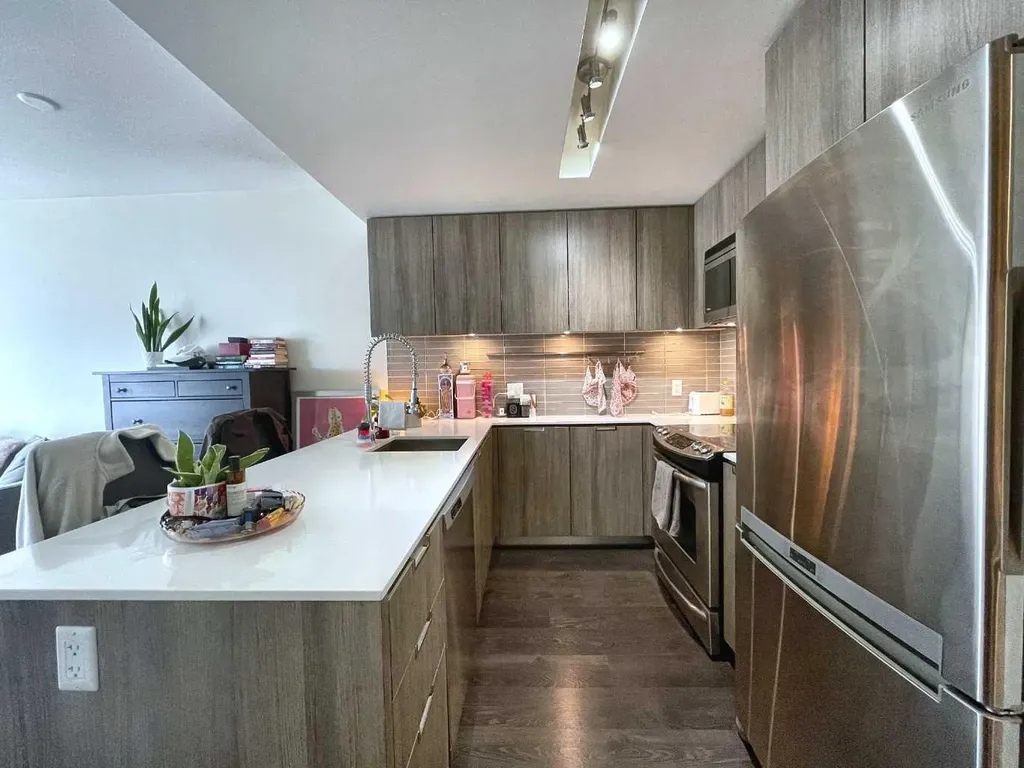 626 14 Avenue SW Calgary AB T2R 0E2