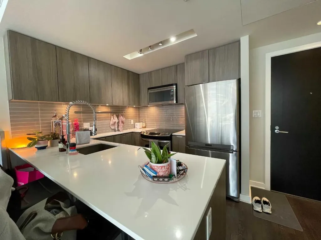 626 14 Avenue SW Calgary AB T2R 0E2