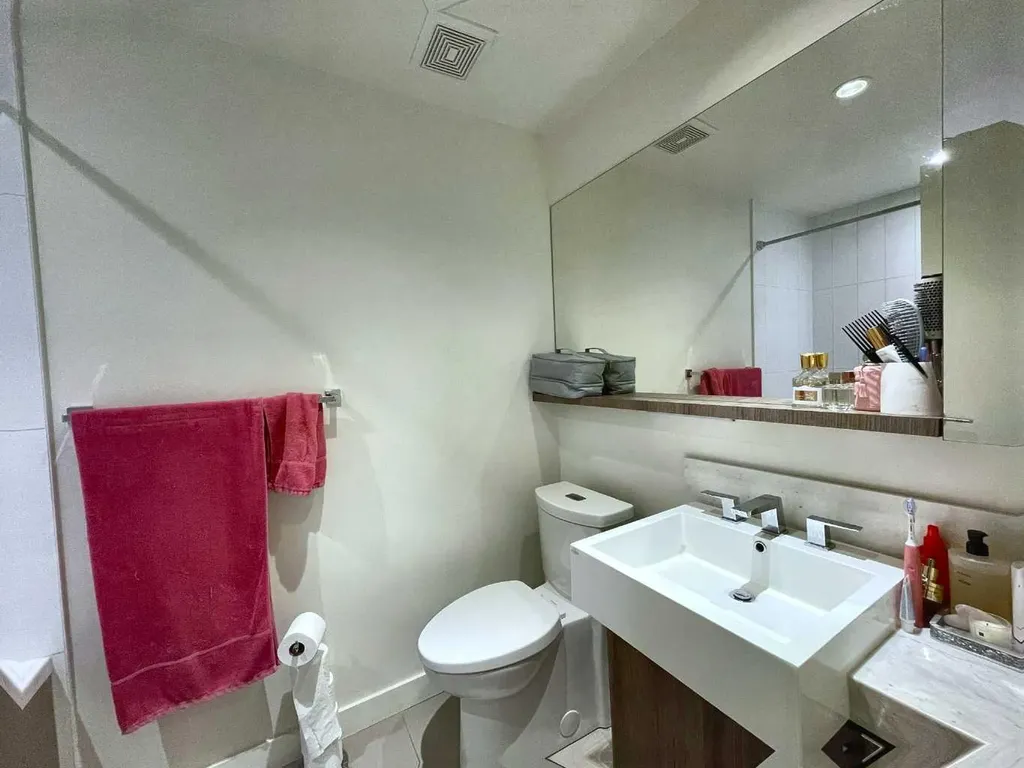 626 14 Avenue SW Calgary AB T2R 0E2