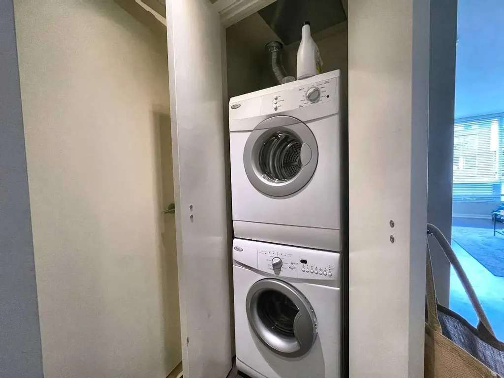 626 14 Avenue SW Calgary AB T2R 0E2