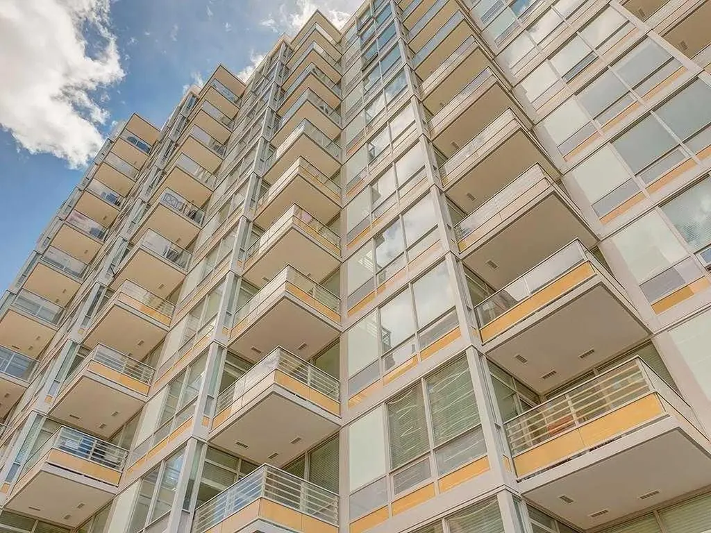 626 14 Avenue SW Calgary AB T2R 0E2