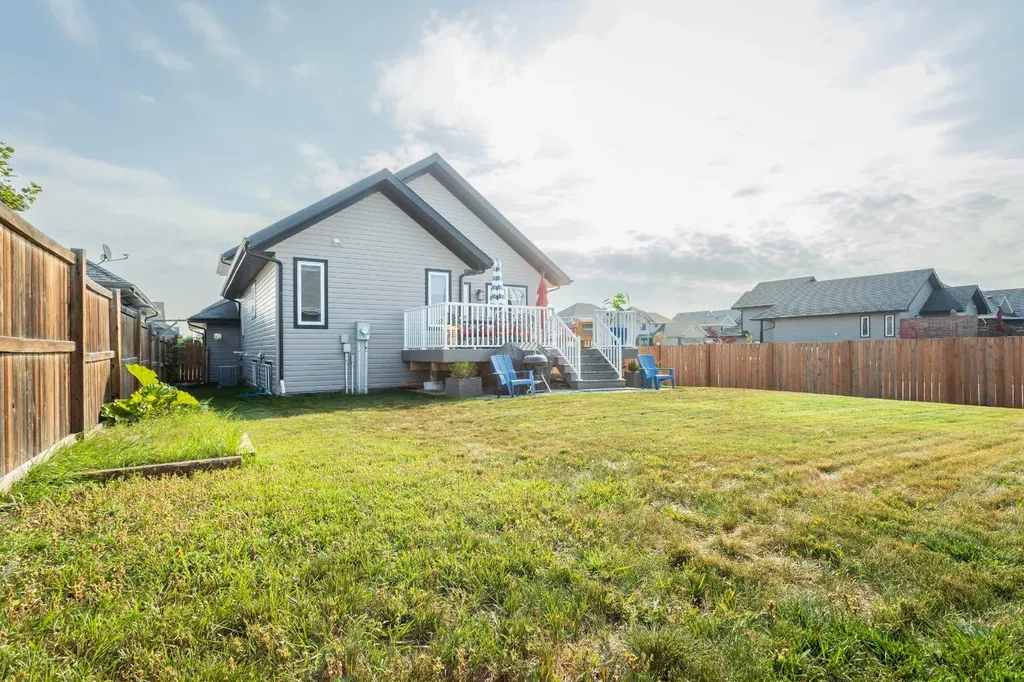 1802 59b Avenue Lloydminster AB T9V 3P5
