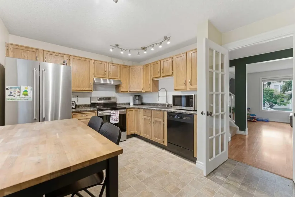 1224 Millcrest Rise SW Calgary AB T2Y 2L8