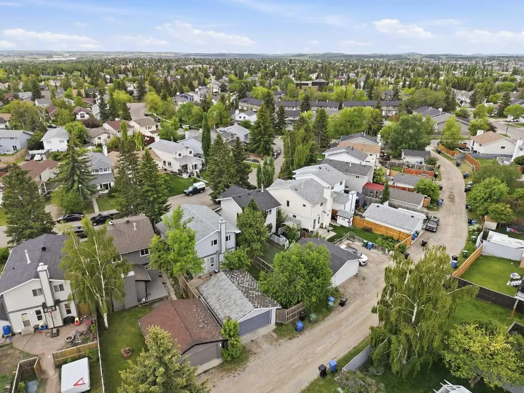1224 Millcrest Rise SW Calgary AB T2Y 2L8