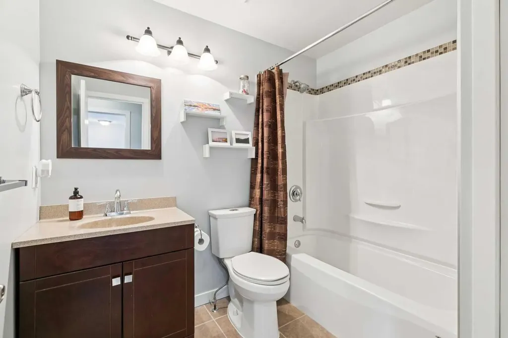 51 Woodbrook Green SW Calgary AB T2W4P6